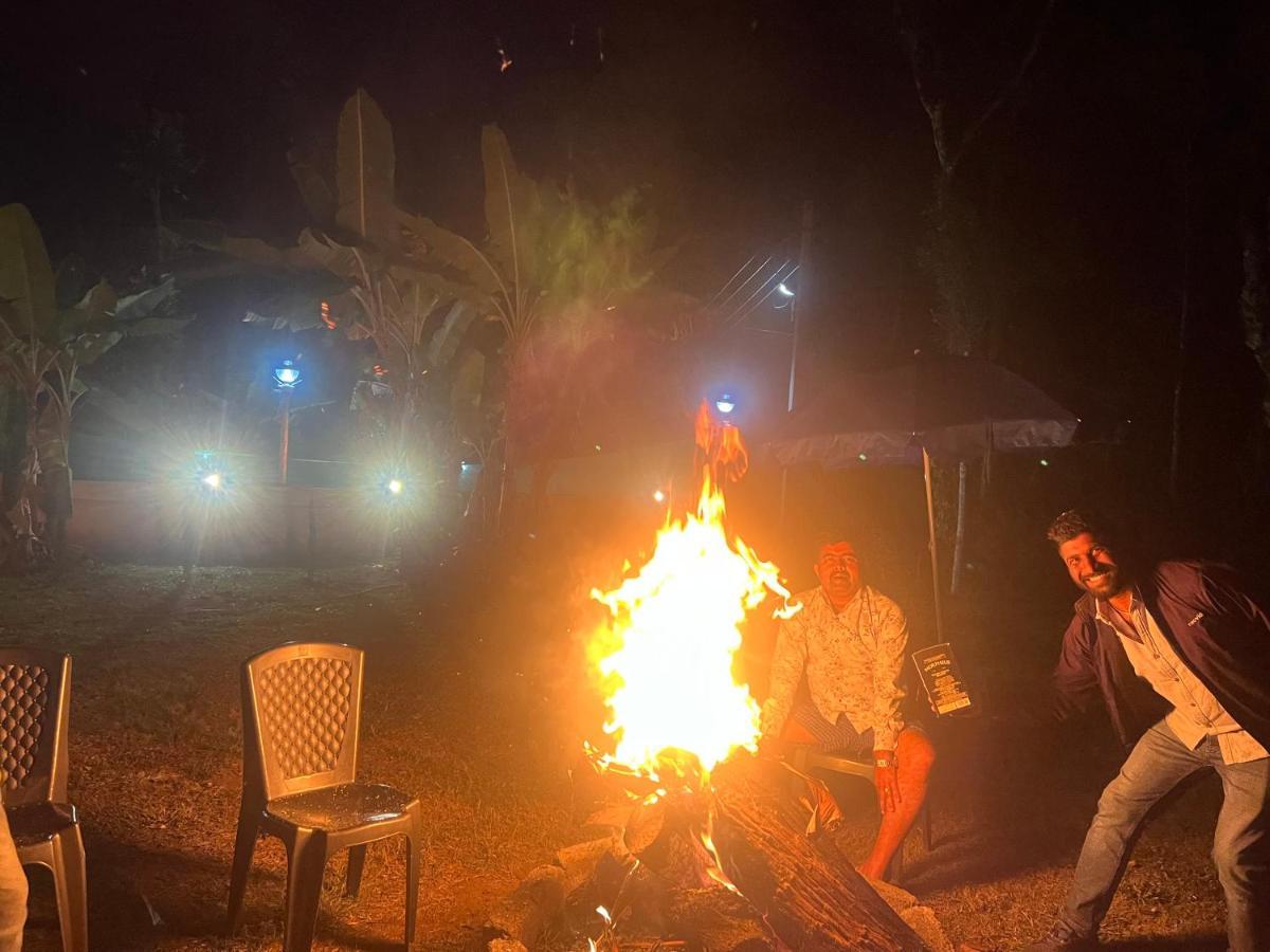 SiddāpurSri Lakshmi Estatesアパートメント エクステリア 写真